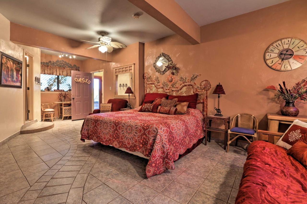 Exotic Home With Patio And Grill Walk To Canyon Lake! المظهر الخارجي الصورة
