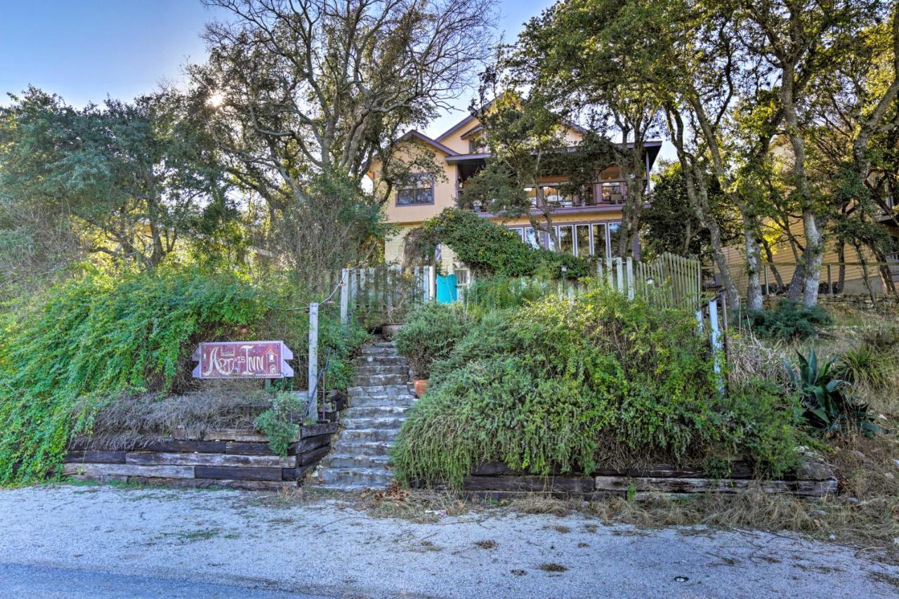 Exotic Home With Patio And Grill Walk To Canyon Lake! المظهر الخارجي الصورة